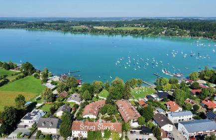 Snug Stays 2 - Design Studio am See mit Terrasse, Garten, 40m vom See - Foto 7