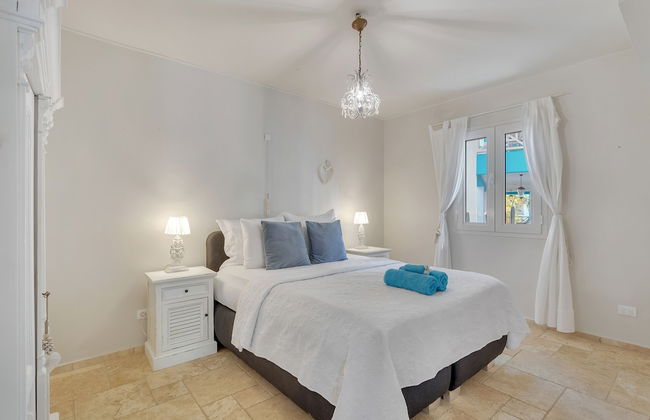 Ocean Breeze Villa with private pool - Photo 2