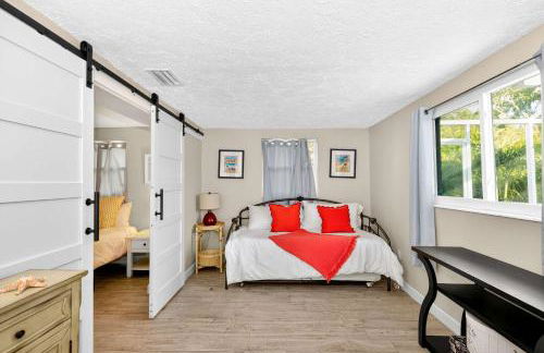 Tranquil Pool Home in Sarasota - Foto 16