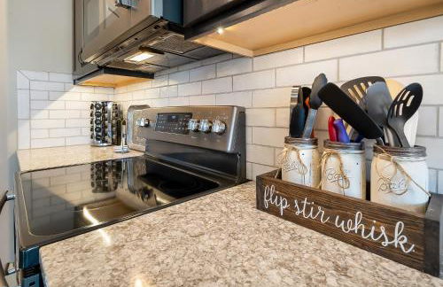 Spacious Country Farmhouse Retreat, Sleeps 16, Pool, Movie Room - Foto 28