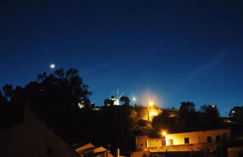 Modern Beautiful House - Photo 26