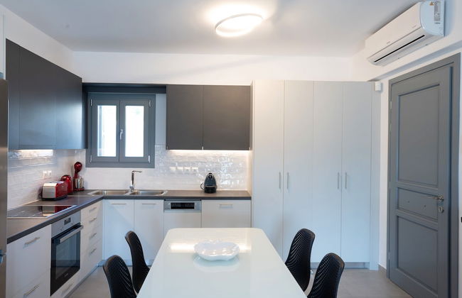 Mykonos Dot Apartments - Photo 49