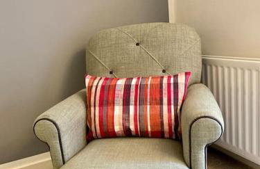 Rhubarb Retreat - Stylish House, Sleeps 5, 10 mins to Durham City & Parking & Garden - Foto 36