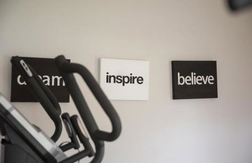 Snap, Set, Stay-Game Day Comfort Near It All - Foto 6