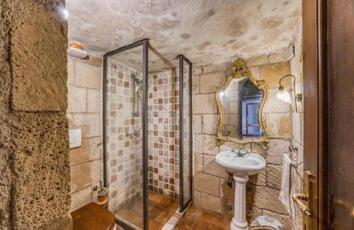 Torre Del Melograno With Heated Pool - Photo 56