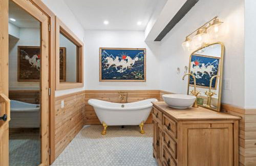 8ft Ceilings Basement Sauna Retreat - Foto 1