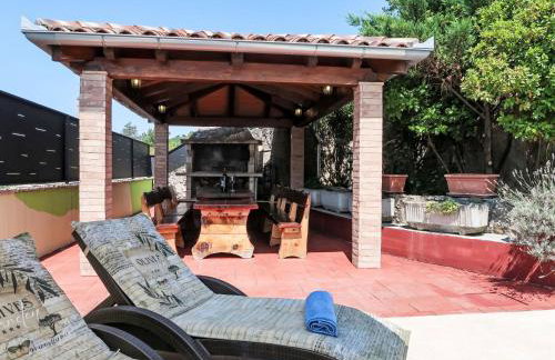 Holiday Home Nika by Interhome - Photo 5