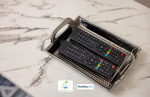 2 Bedroom Apartment By Green Haven Escapes Short Lets & Serviced Accommodation In Leeds with Free WiFi & Parking - Photo 31