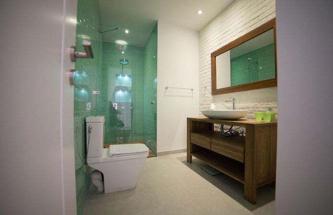 Sea View 6 Bedroom Villa With a Heated Pool - Foto 27