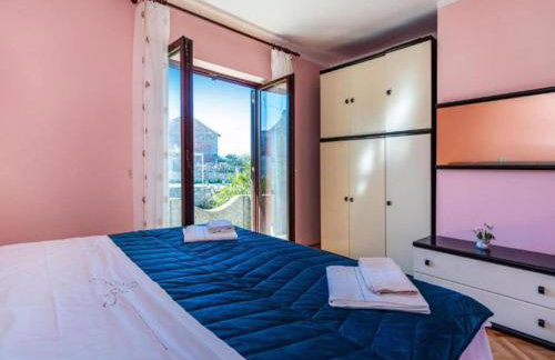 Two Bedroom Apartment with Terrace - Foto 12