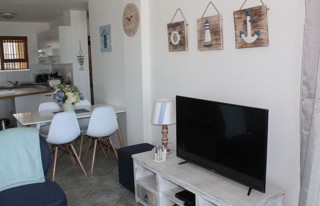 Stay Spectacular - Photo 29