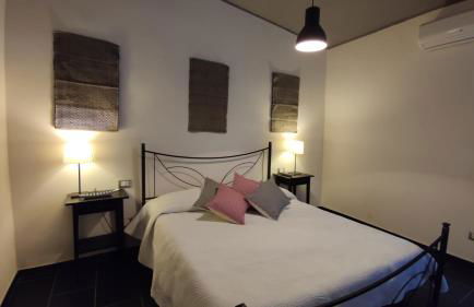 House with Dream Panoramic Terrace in the Heart of Bosa, 80 sqm with BBQ and Breathtaking View - Foto 25