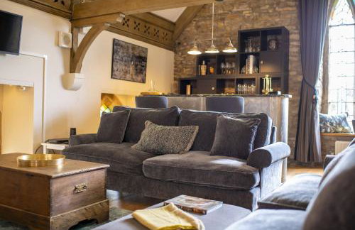 Askrigg Chapel - Photo 11