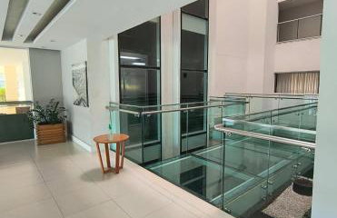 Ap alto padrão Noroeste Brasília com garagem coberta, wi-fi e área de lazer com piscina e academia - Foto 8