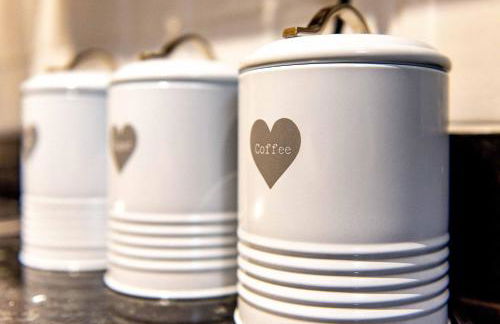 St Johns, Wakefield - Self check in & free parking - Foto 34