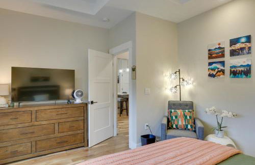 Anchorage Apartment with a View about 3 Mi to Airport - Photo 16