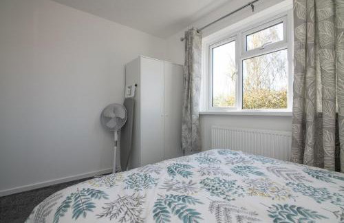 Modern Two Bedroom House with Parking - Foto 5