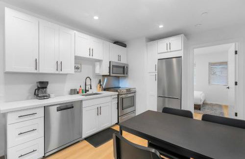 The Cloudbreak Townhome - 88 Walkscore! - Foto 36