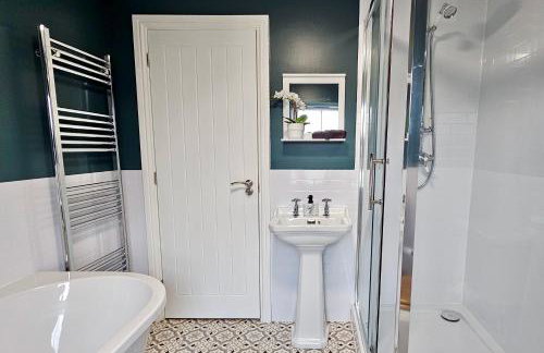 Cosy yet spacious, 3BR, Parking, Village Location - Foto 37