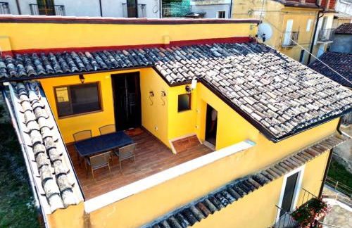 Apartment with Sunny Balcony overlooking Introdacqua - Foto 12