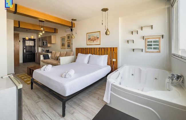 Xuru Stays I Jacuzzi Studios @ The Pyramids - Foto 43