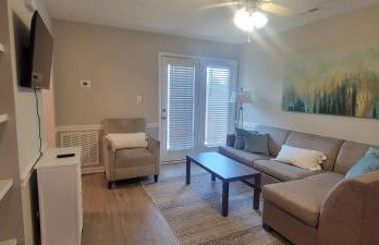 Studio 409 Spring Lake - Fayetteville Near Fort Brag - Accessible 1st Floor with Self Check-in and Premium Wifi - Foto 6