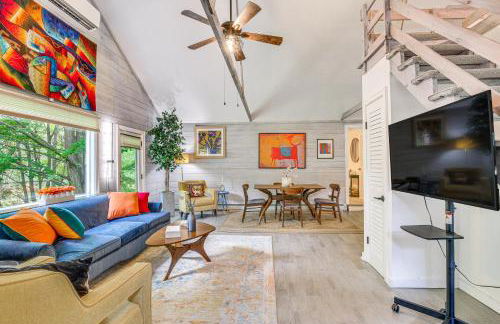 Serene Holmes Cottage Near Lakes and Trails! - Foto 3