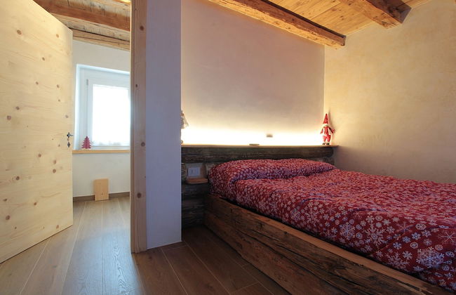 Baita Tersilia Near Lake And Mountain - Photo 6