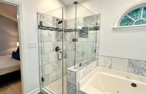 Theater and game rooms 5 bedrooms 2 king size beds TikTok and social media wall - Foto 23