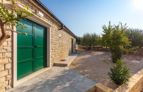 Villa Dubrava Peaceful Getaway in an Olive Grove with Heated Pool - Foto 39