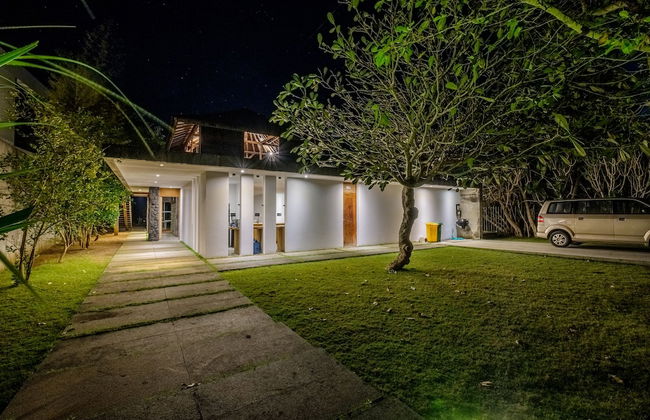 Jimbaran Balangan BeachFront Villa Nakar - Foto 26