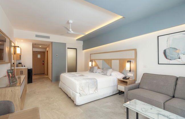 Hotel Riu Caribe - All Inclusive - Photo 17