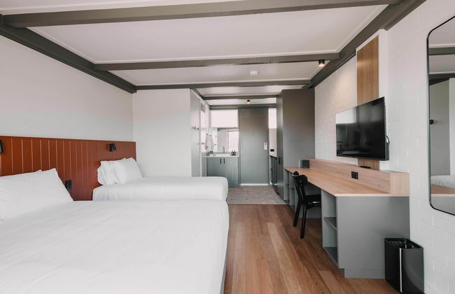 The Black Dolphin Holiday Park - Photo 51