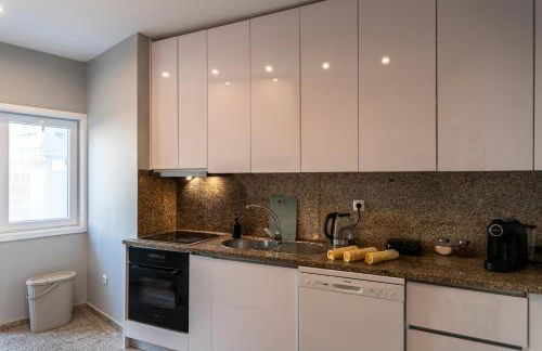 3BR Flat by Casa da Música, Central, Sleeps 6, E - Foto 27