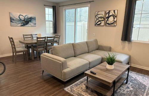 Gated Upland Home 3b 3 bath - Foto 4