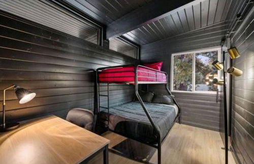 Updated Mountain Cabin Retreat with 180 views off Deck and Balcony - Foto 14