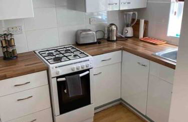 Modern 2 bedroom house with WIFI - Foto 9