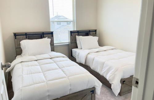 Spacious 3BR with Loft and Patio - Foto 29