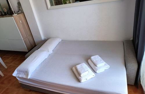 Precioso apartamento con piscina y garage - Foto 36