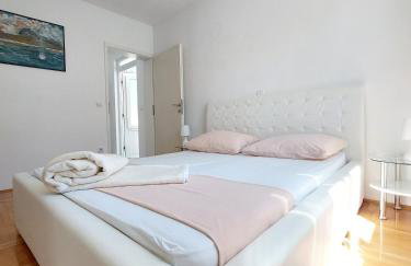 Charmy Apartments with Pool - Foto 10