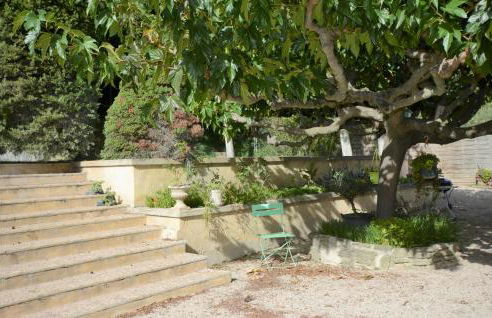 Stunning Home In Pujaut With Kitchen - Photo 11