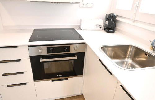 Homenfun Barcelona Park Güell - Photo 31