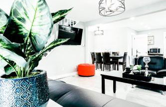 2 Homes, 1 Stay-7BR Niagara Falls Compound - Foto 52