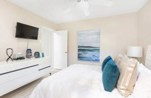 Beautiful Villa 4 BD 3 BA with Heated Private Pool, Close to Beach - Foto 26