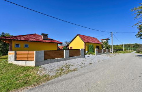 2 Bedroom Cozy Home In Gornja Ploscica - Foto 12