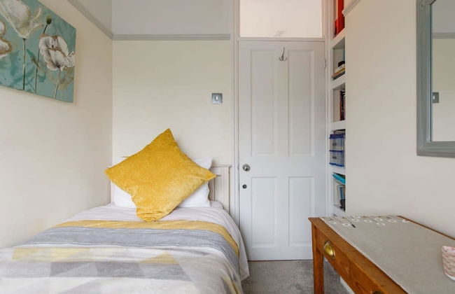 Beautiful Georgian Home in the Heart of Chichester - Photo 43