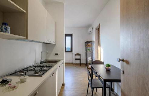 Beautiful Apartment In Moscufo - Foto 6