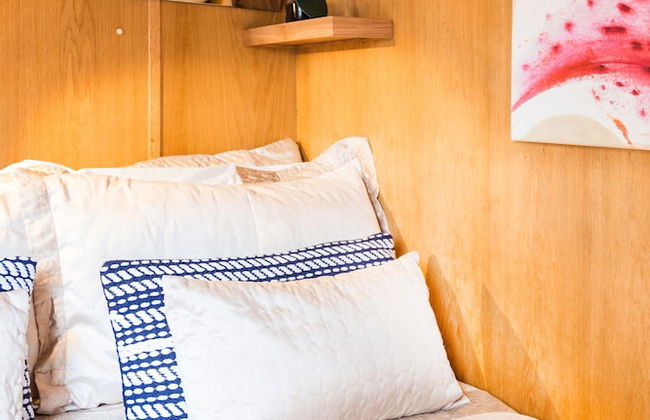 The Four Sisters Boatel - Foto 8