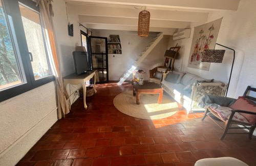 Aix-en-Provence, Bastidon provençal plein cœur de la forêt avec vue unique - Foto 15