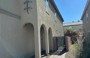 Stylish desert oasis Your serene get away - Foto 7